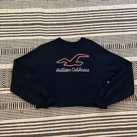 Hollister Navy Sweatshirt - Picture 5 of 5
